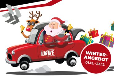 FAHREN MIT WEIHNACHTSMÜTZE